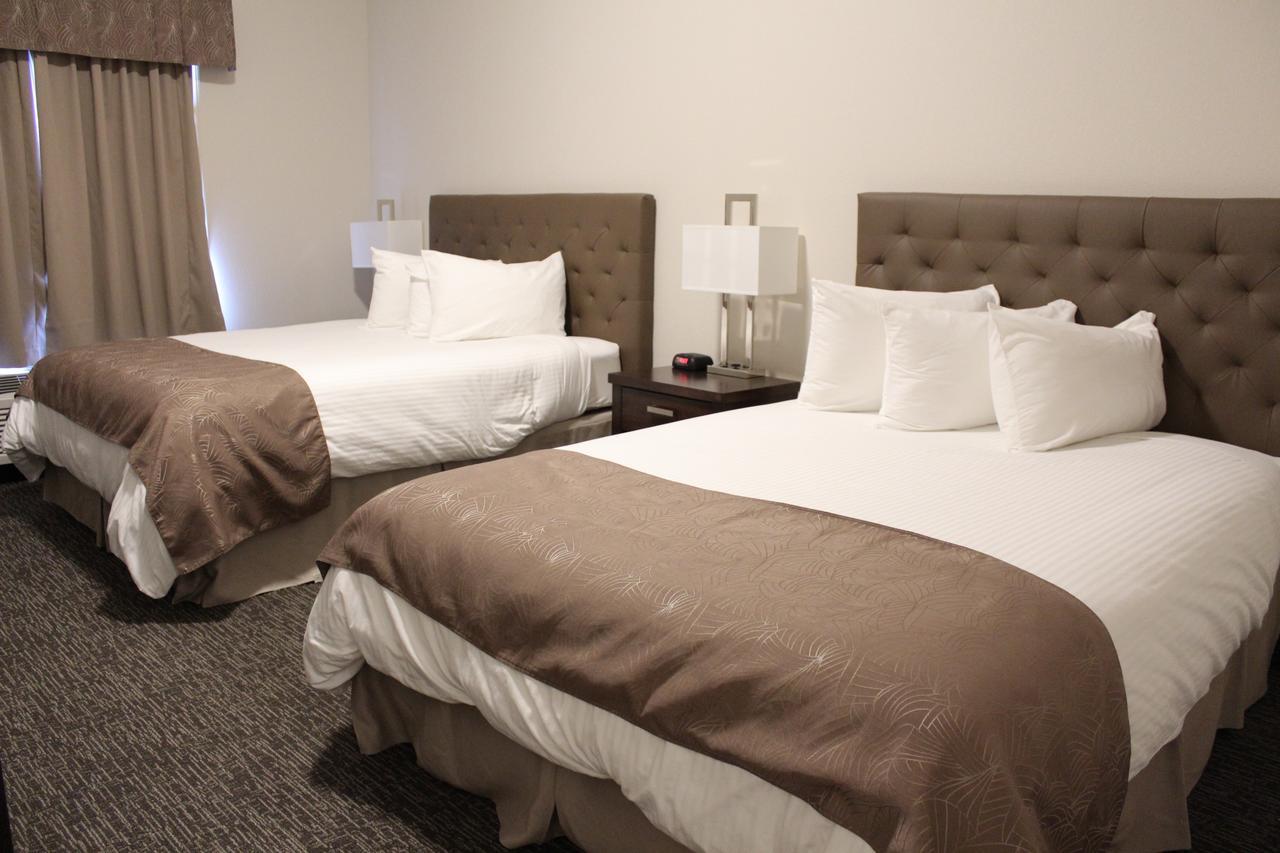 Prairie Moon Inn&Suites Macklin Buitenkant foto